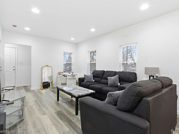 4th image of 14265 Appoline St