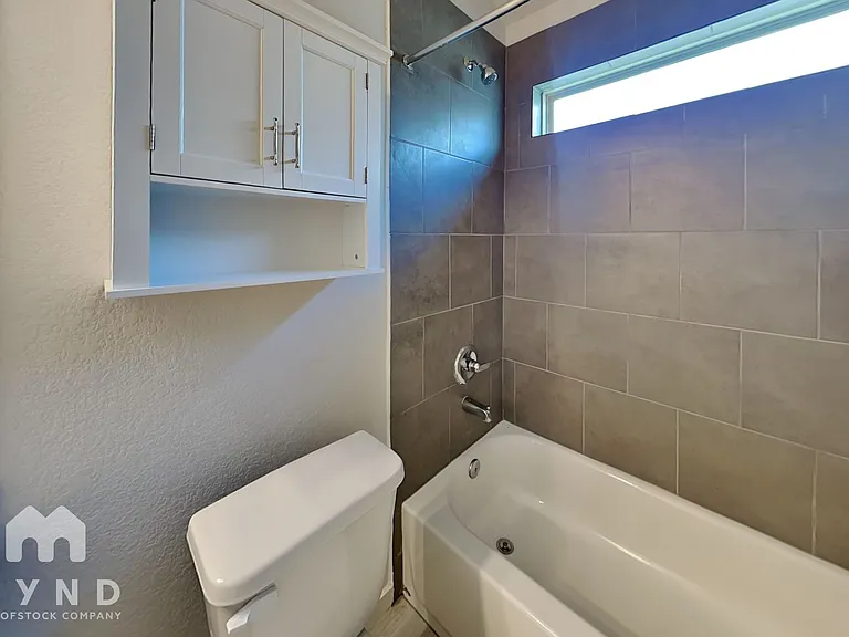6910 Spring Vale Dr — Photo 15
