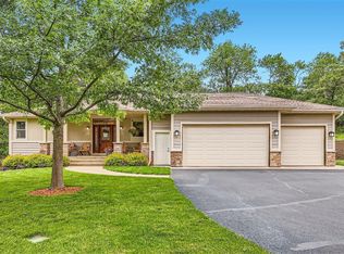 894 Young Rd, Hudson, WI 54016