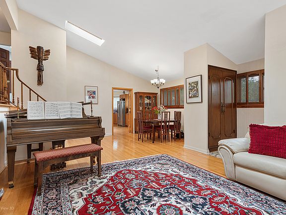 3rd image of 9431 Karlov Ave