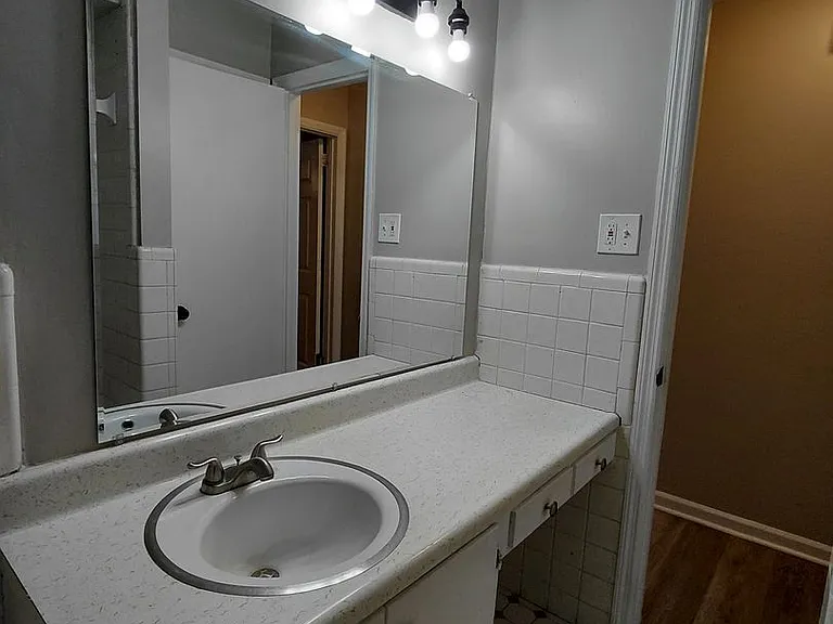 2591 N Pierce Cir — Photo 8