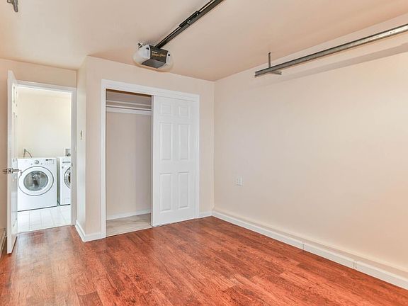 4th image of 1865 Byron Ave