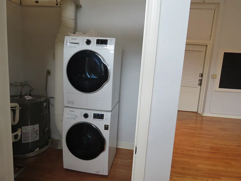 Lofts at SoMa — Photo 14