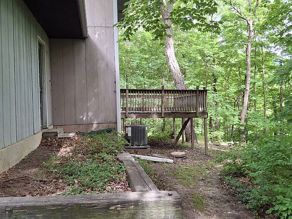 5th image of 2580 E 450th Rd
