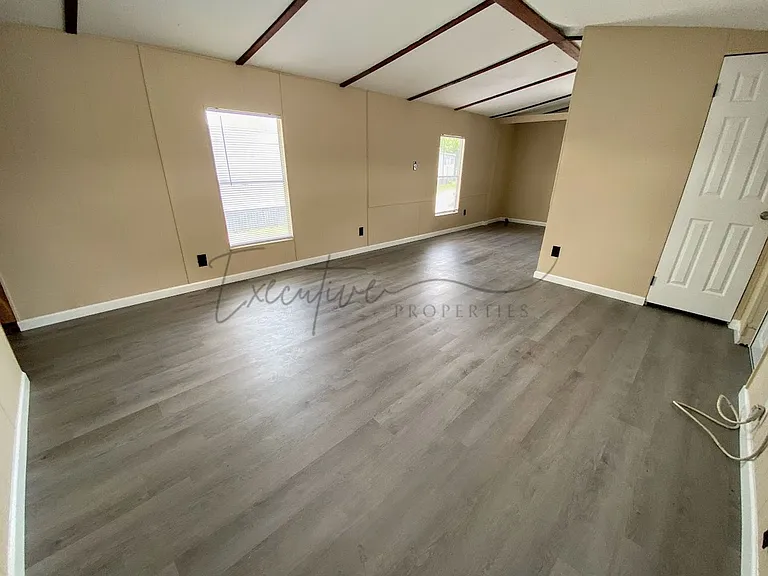 1030 Mildred St #8 — Photo 4