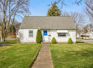 285 Waring Rd, Rochester, NY 14609