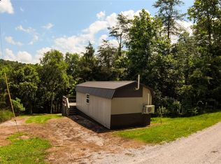 899 Pine Haven Rd, Clarkson, KY 42726