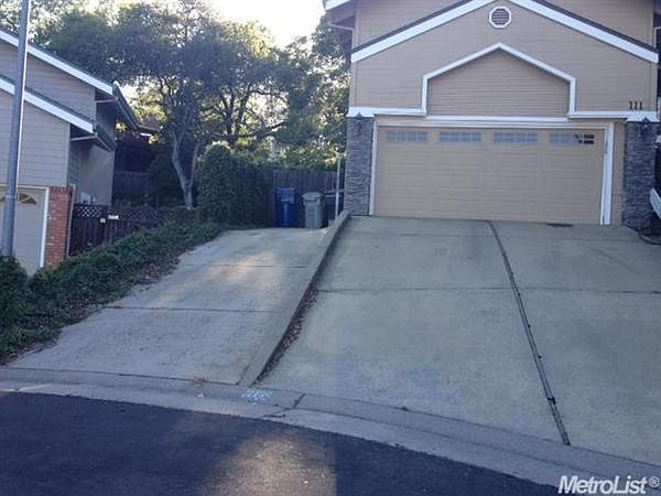 2nd image of 111 Boxler Ct