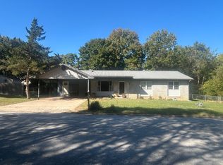 1655 N Ramsey Ave, Fayetteville, AR 72703