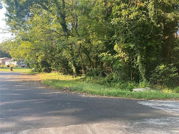 3rd image of 3093 Cottonwood Dr SE Lot 0