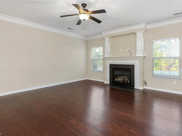 153 Tysonridge Ct — Photo 12