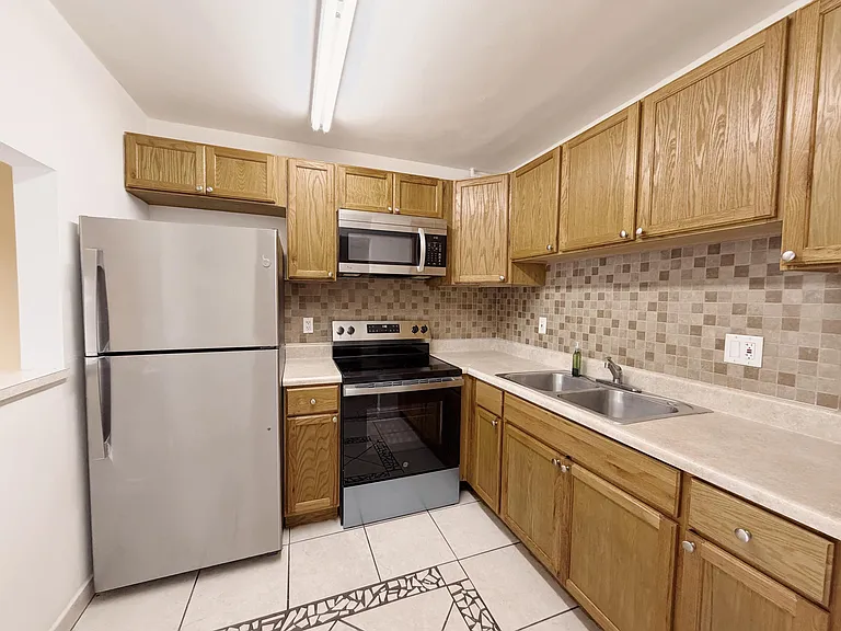 600 Village Green Ct #203 — Photo 11