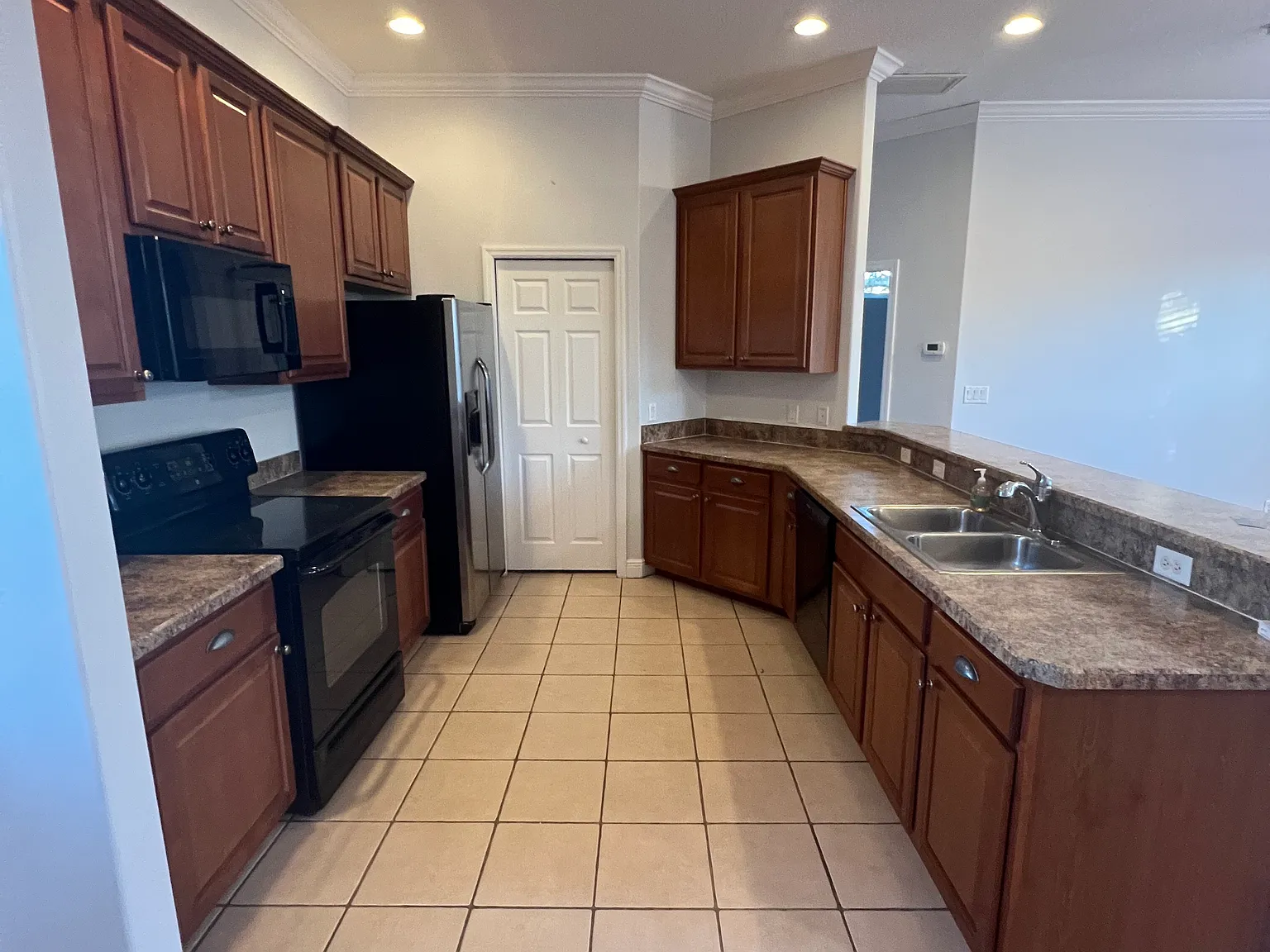 475 Bayou Village Dr — Photo 4
