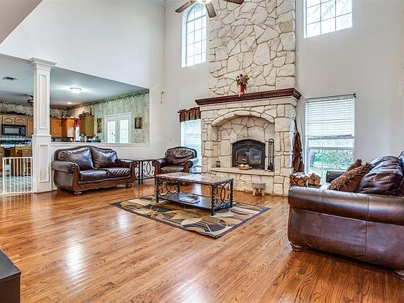 5th image of 74 Meadow Hill Ln