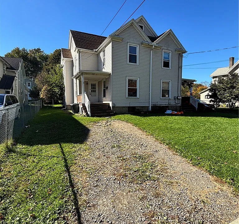 1309 Pratt St