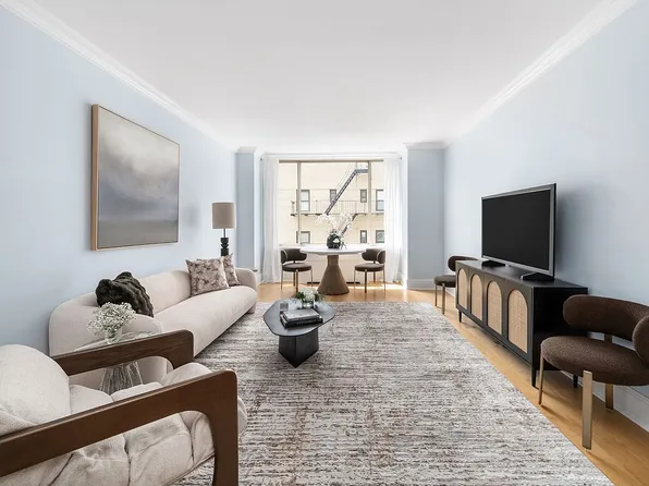 308 E 72nd St APT 6E, New York, NY 10021