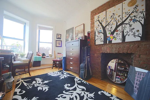 Rented by Metropolitan Realty | media 17