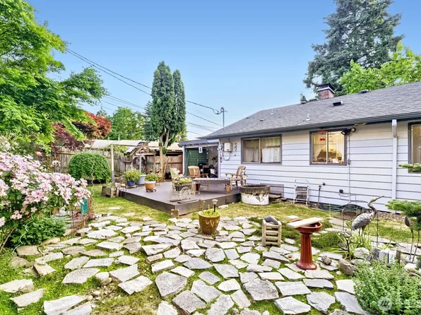 10728 29th Place SW, Seattle, WA 98146