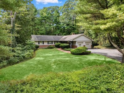 36 Lisa Drive, Dix Hills, NY, 11746