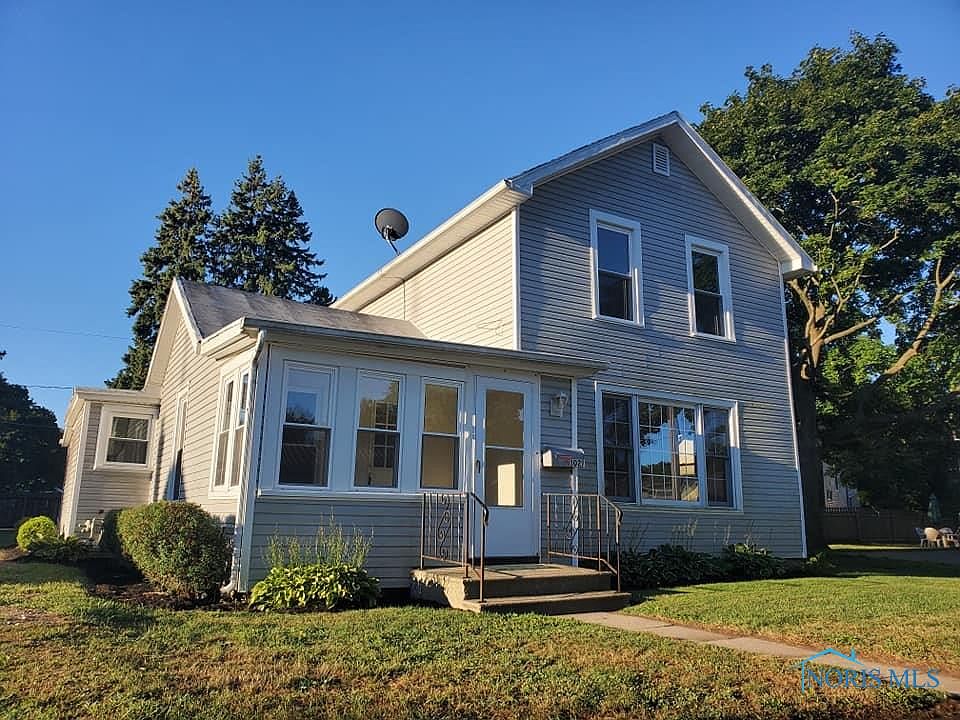 1st image of 102 Elmwood Ave