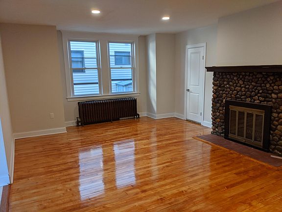 3rd image of 77 Steele Ave Floor 1