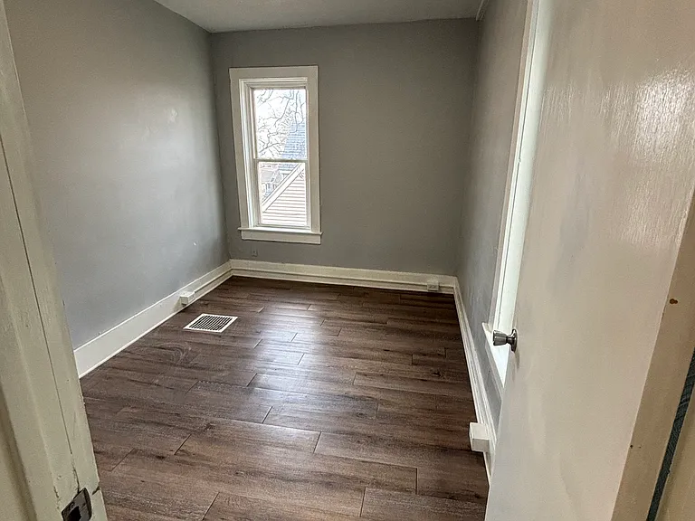 769 Plum St #1 — Photo 6