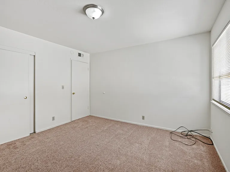 1248 Francisco Ave #B — Photo 8