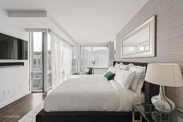 Sold by Corcoran | media 6