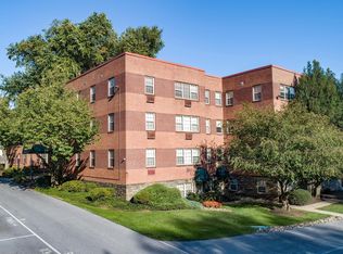 383 Lakeside Rd APT 201, Ardmore, PA 19003