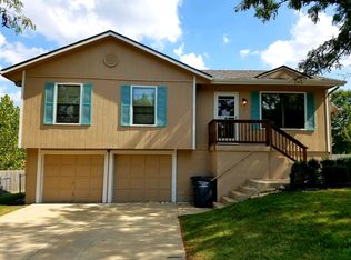 1412 Andrew St, Pleasant Hill, MO 64080