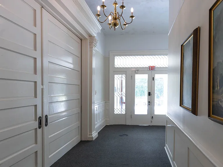 717 Broadway #4 — Photo 7