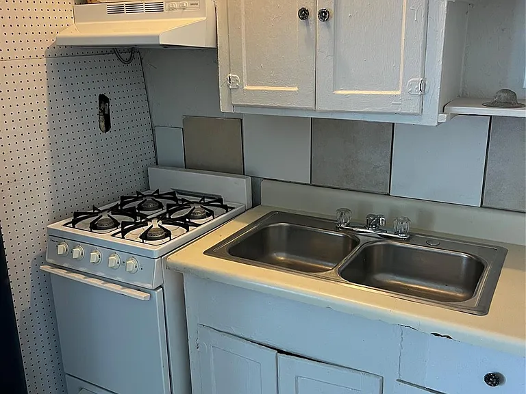 1905 Binz St #6 — Photo 6