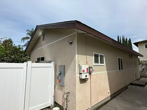 2nd image of 4107 Pine Ave