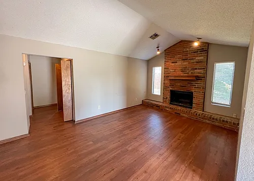 1303 N Fretz Ave Photo 1