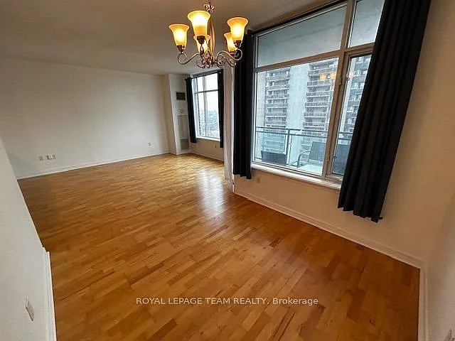 570 Laurier Ave W #1801 — Photo 8