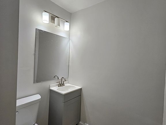 2nd image of 312 Sycamore St #14
