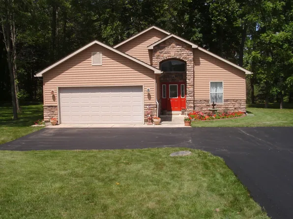 559 E Lakengren Dr, Eaton, OH 45320