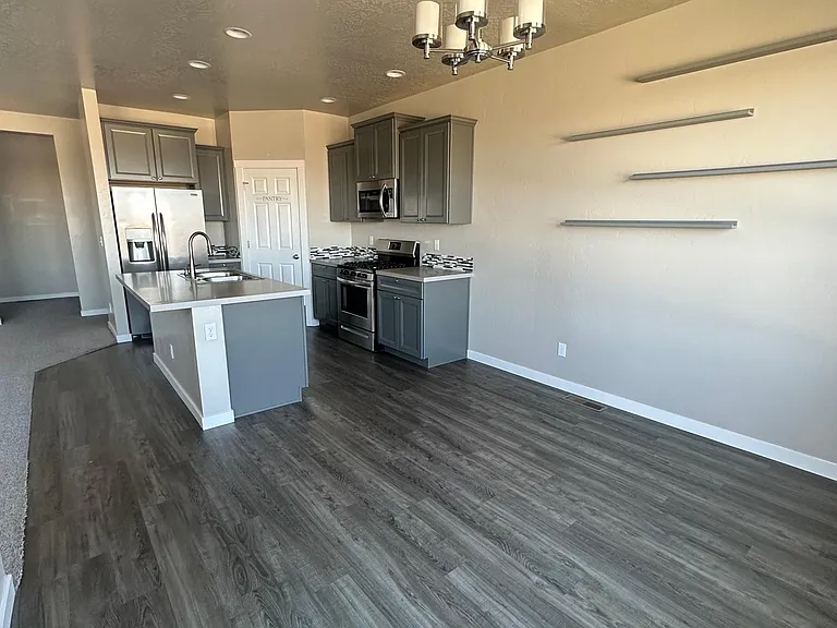 16214 Dietz Way — Photo 8