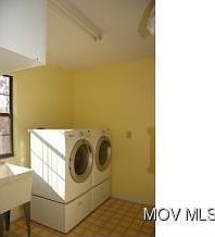 4th image of 111 Brentwood Hts