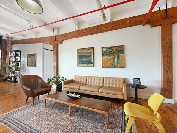 1620 Manhattan Avenue image 6 of 20