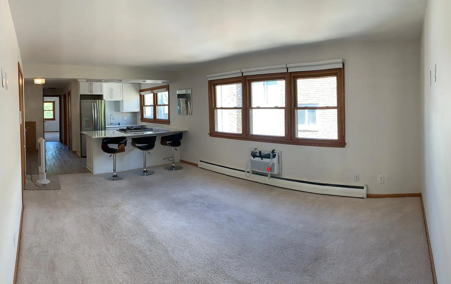 1 bed, 900 sqft, $1,250 — Photo 4