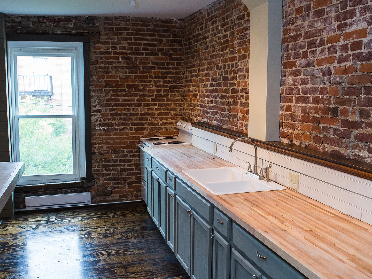 Studio, 600 sqft, $825 — Photo 2