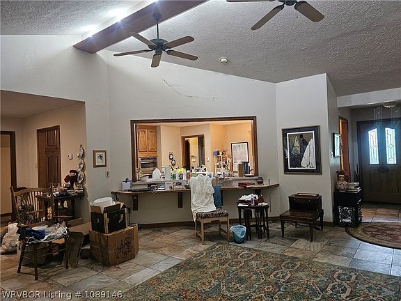 4th image of 150 Kern Ln