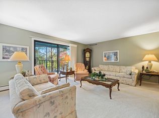 8400 Pennsylvania Rd APT 221, Bloomington, MN 55438