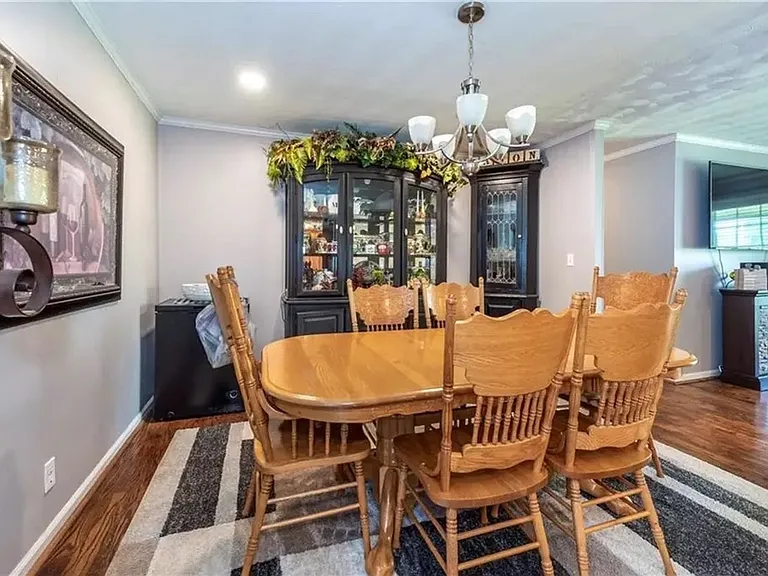2347 Morgan Rd — Photo 22