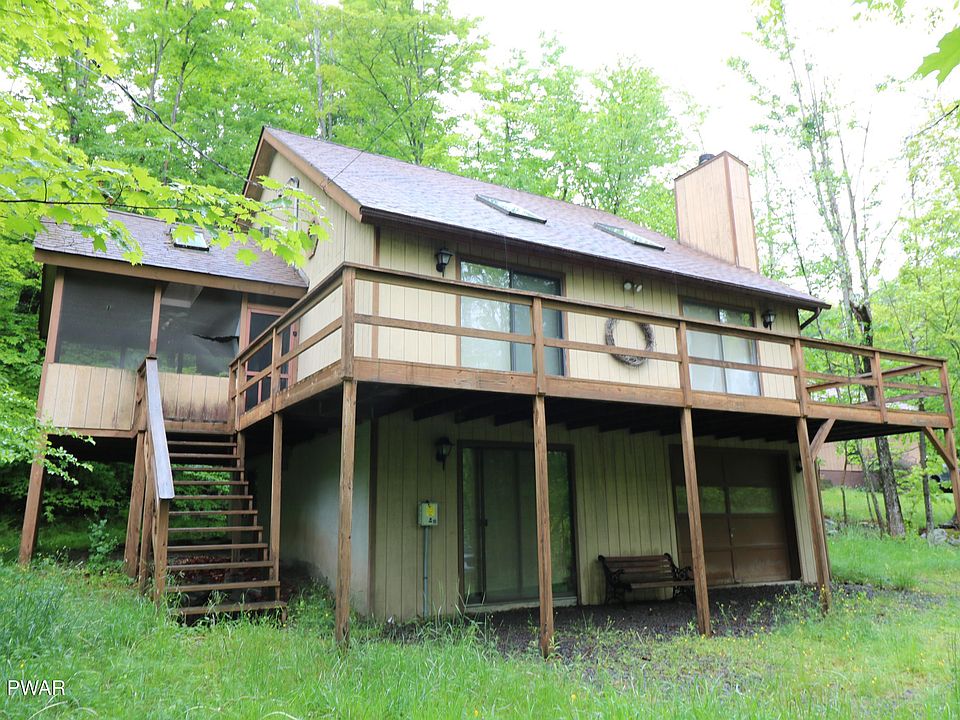 1st image of 32 Parkwood Dr