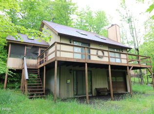 32 Parkwood Dr, Lake Ariel, PA 18436