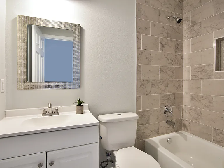 6205 Lovett Ave #L — Photo 20