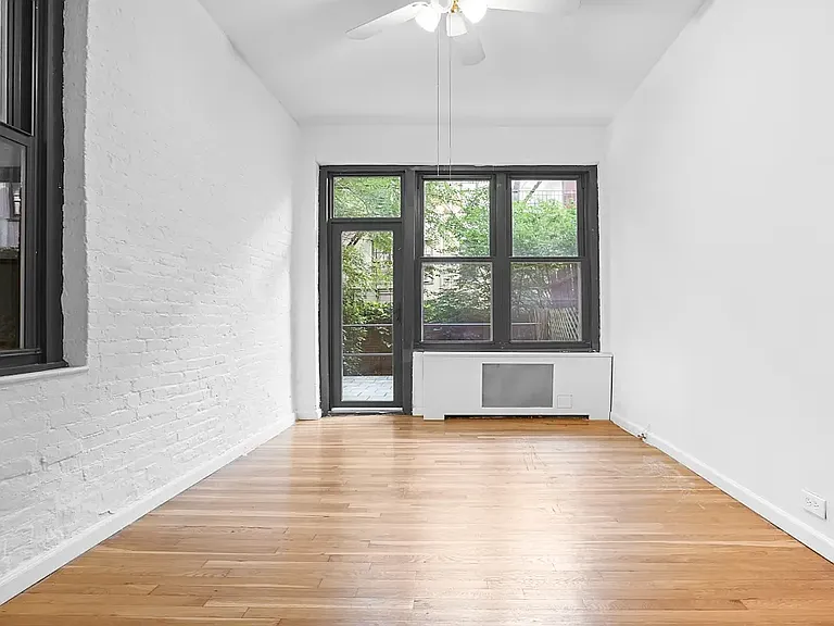 321 E 69th St #1G — Photo 3