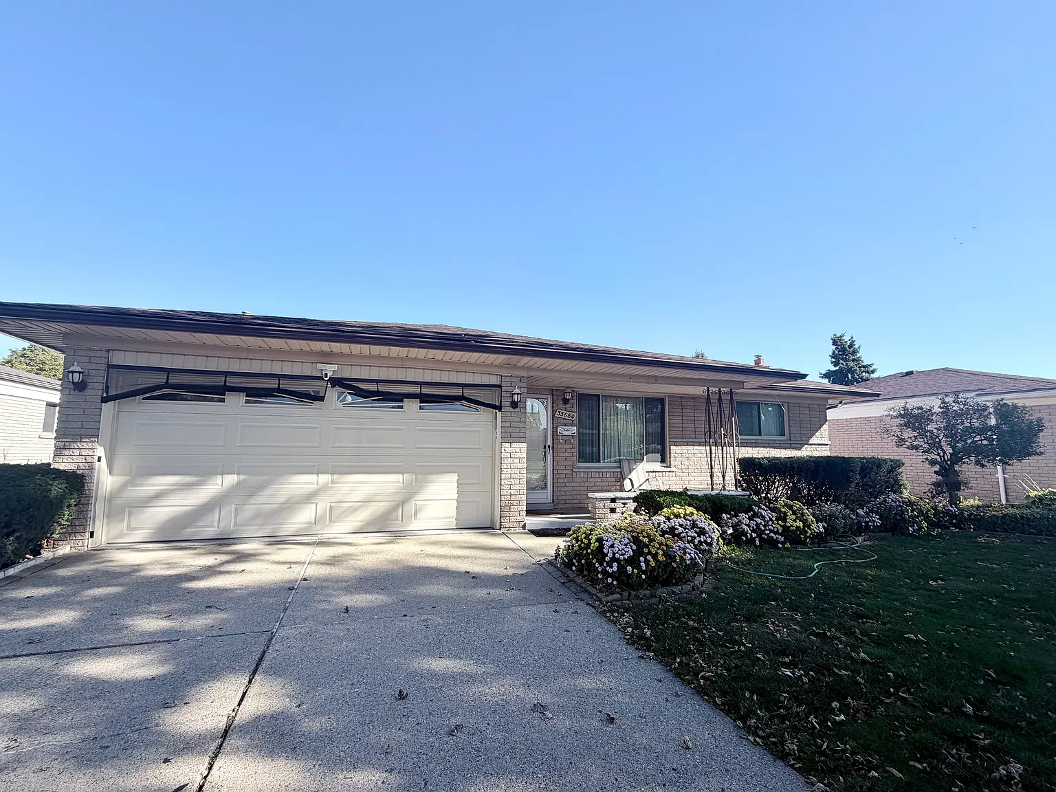 3 bed, 2046 sqft, $2,250 — Photo 4